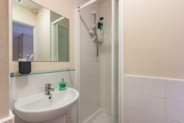 1 bed studio, Lichfield Street, City Centre, Wolverhampton, WV11EQ - Image 3